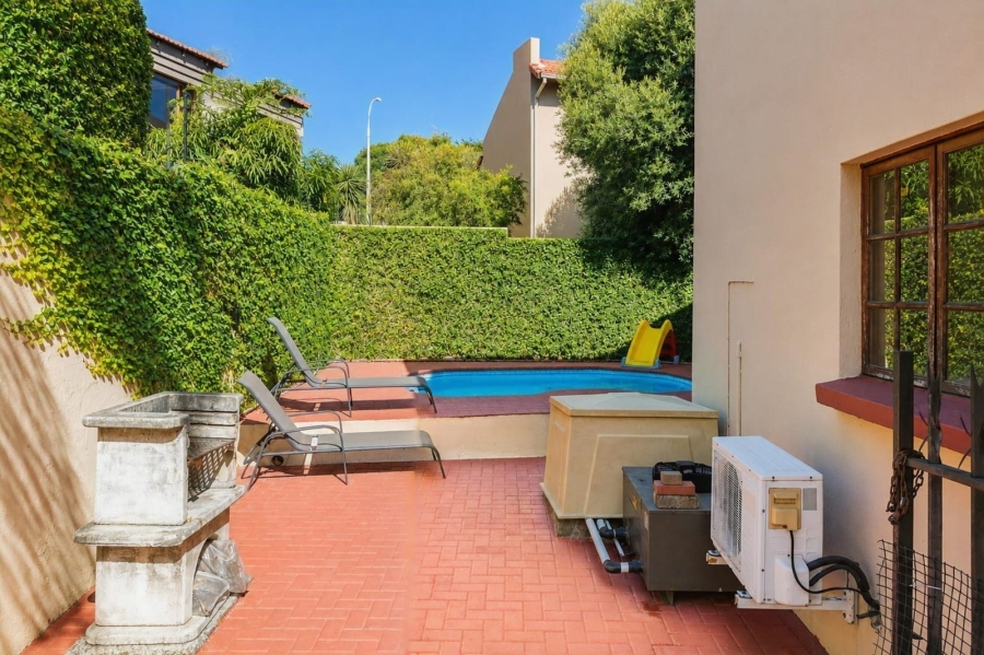 4 Bedroom Property for Sale in Safari Gardens North West